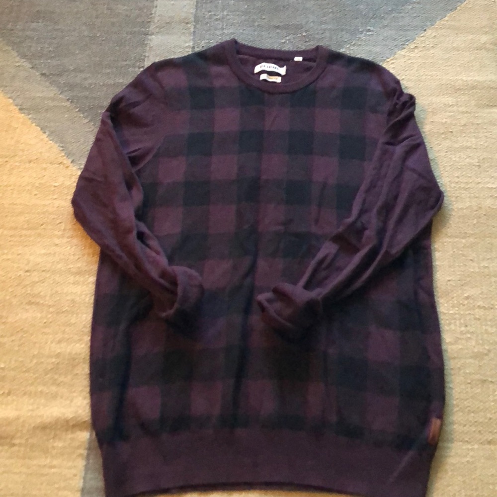 Cashmere blend sweater